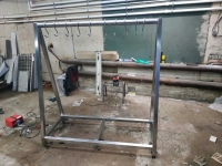 Вешало для мясных туш в объявлении 3 фото Вешало для мясных туш картинка из объявления