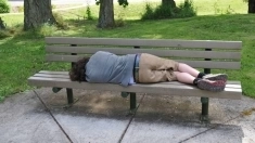 Требуются осенне-зимние одежда и обувь для мужчин и женщин, попавших в трудную, жизненную ситуацию. картинка из объявления