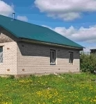 Дом в Пушкинских Горах у хвойного леса в Псковской области картинка из объявления