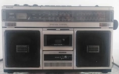 Магнитофон Philips с кассетами BASF в объявлении 4 фото Магнитофон Philips с кассетами BASF картинка из объявления