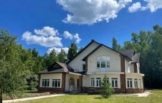 Продам коттедж 400 м2 в объявлении 10 фото Продам коттедж 400 м2 картинка из объявления