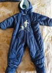 Комбинезон-трансформер Pilguni + пинетки. Размер 86. Производитель Польша из материалов итальянских. Пинетки отстёгиваются. картинка из объявления