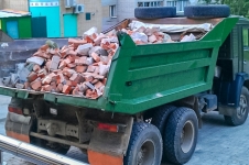 Вывоз строительного мусора камаз самосвал в объявлении 4 фото Вывоз строительного мусора камаз самосвал картинка из объявления