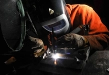 Сварщик-аргонщик картинка из объявления