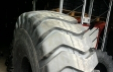 Шина-17.5-25 QH811 на погрузчик фронтальный картинка из объявления