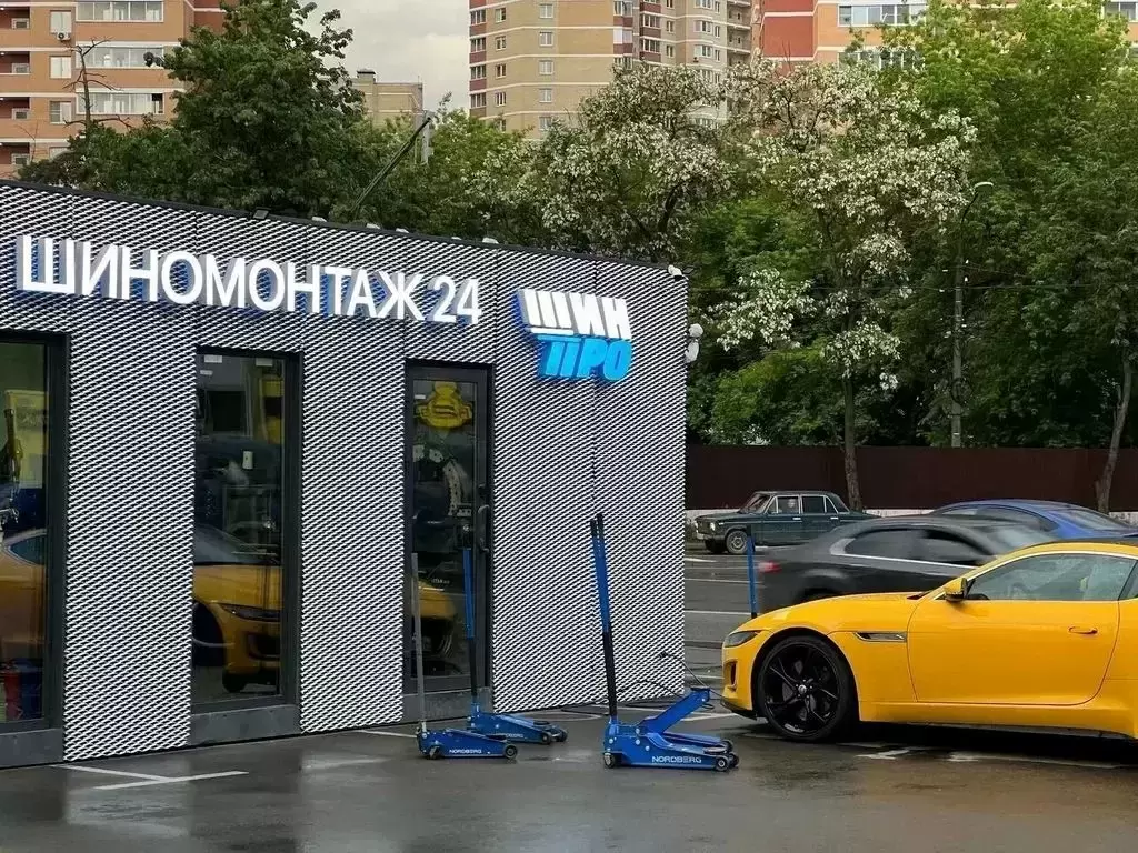 Шиномонтажник вахтой — стабильный доход от 80 000 руб. картинка из объявления