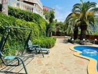 Гостевой дом с бассейном в объявлении 8 фото Гостевой дом с бассейном картинка из объявления