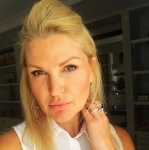 В жизни обычная учительница. Тут просто подрабатываю. м. Дыбенко ул, +7 (981) 841-46-80, Анита картинка из объявления