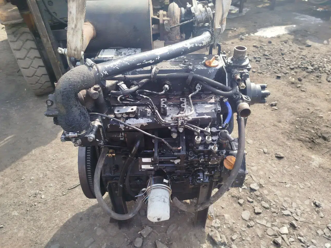 Двигатель б/у Yanmar 4TNV98, Komatsu S4D98 в объявлении 4 фото Двигатель б/у Yanmar 4TNV98, Komatsu S4D98 картинка из объявления