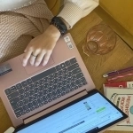 Менеджер в онлайн-школу картинка из объявления