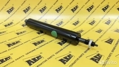 Газовый амортизатор рулевой колонки CASE (Original) CNH 87560589 картинка из объявления