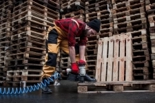 Разнорабочий на сборку поддонов картинка из объявления