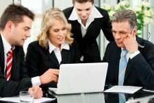 Офис менеджер в объявлении 2 фото Офис менеджер картинка из объявления