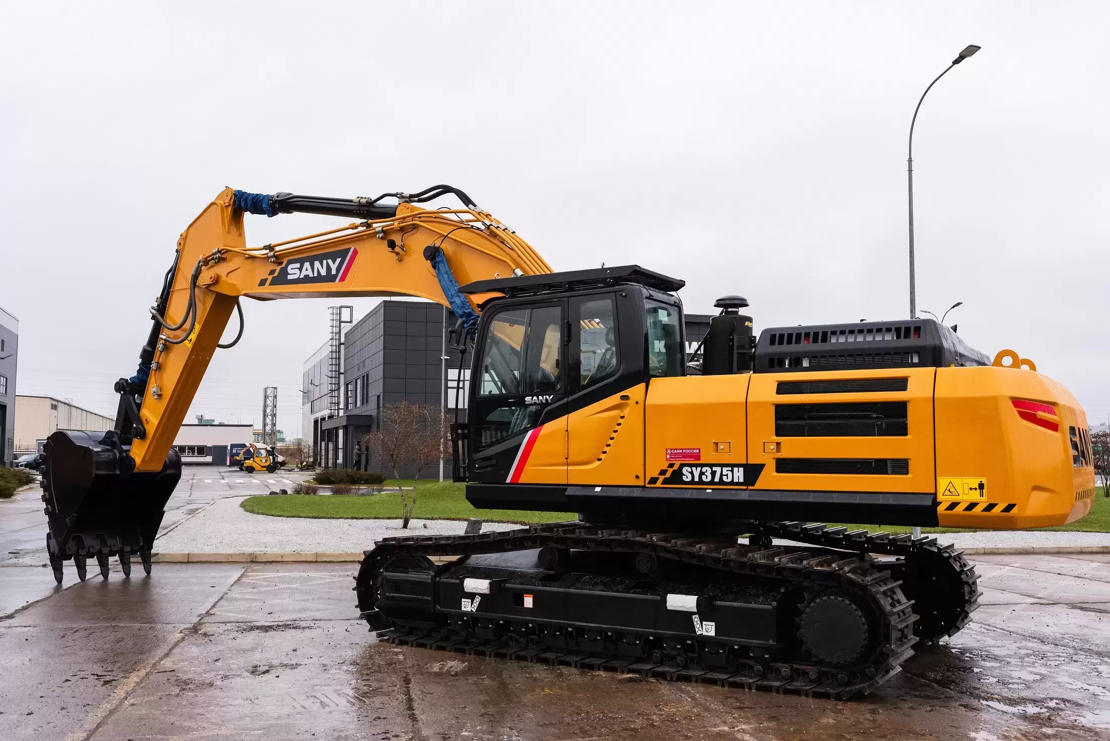 Запасные части экскаваторов SANY SY375H картинка из объявления