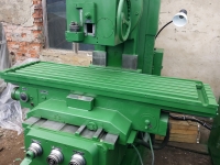 Вертикальный консольно-фрезерный станок FSS 400 продам во Влад-ке картинка из объявления