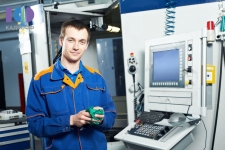 Оператор станка с ЧПУ картинка из объявления