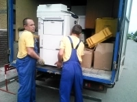 Грузчики для перевозки мебели и вещей картинка из объявления