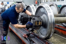 Слесарь по ремонту подвижного состава в объявлении 1 фото Слесарь по ремонту подвижного состава картинка из объявления