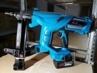 Аккумуляторный монтажный пистолет DCCN40A картинка из объявления