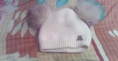 Шапка зимняя для девочки состояние новая в объявлении 1 фото Шапка зимняя для девочки состояние новая картинка из объявления