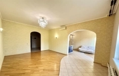 Продам 3 комнатную квартиру 138 м2 картинка из объявления