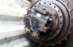 редуктор хода 9251680 Hitachi zx 450/3 картинка из объявления