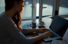 Подработка для мам в декрете, домохозяек. Совмещение с наймом в объявлении 1 фото Подработка для мам в декрете, домохозяек. Совмещение с наймом картинка из объявления