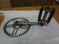 Ведущая звездочка с шатуном и педалью на велосипед картинка из объявления