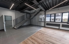 Продам коммерческую недвижимость 643.05 м2 картинка из объявления