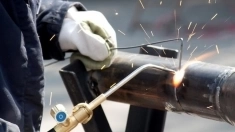 Электрогазосварщик в объявлении 1 фото Электрогазосварщик картинка из объявления