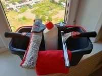 Мытьё окон в объявлении 2 фото Мытьё окон картинка из объявления