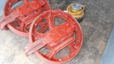 Катки 24-21-169СП,24-21-170СП на бульдозера ЧТЗ в объявлении 2 фото Катки 24-21-169СП,24-21-170СП на бульдозера ЧТЗ картинка из объявления