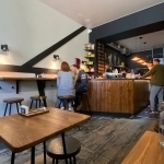 Продавец в кофейню картинка из объявления