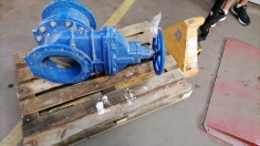 куплю задвижки краны шаровые затворы отводы фланцы тел 8904012239 картинка из объявления