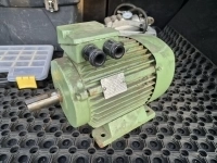 электродвигатель 3.0 кВт 2850 об/мин лапы VEM(KPER100L2) 4/5.5/ картинка из объявления